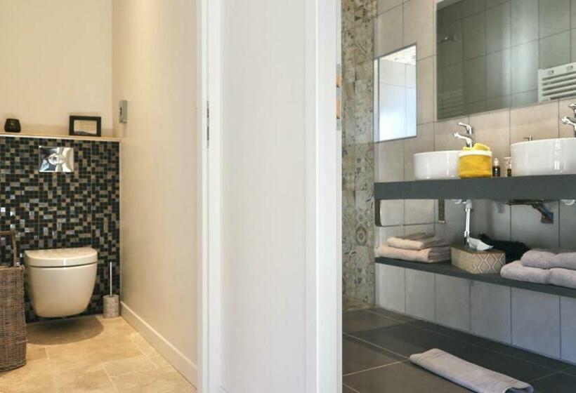 Стандартный Номер Кровать Кинг, Domaine Des Pierres Blanches   B&b