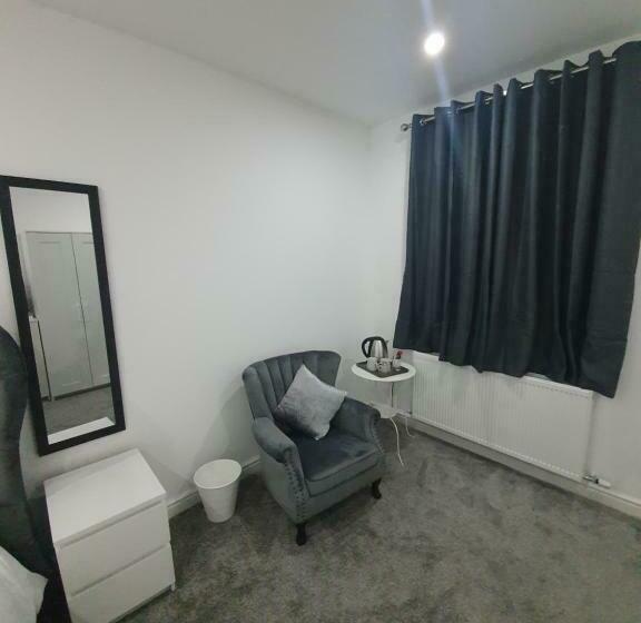 اتاق لوکس, Beautiful Rooms Shaw St And Pine St