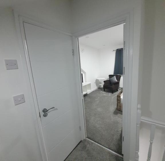اتاق لوکس, Beautiful Rooms Shaw St And Pine St