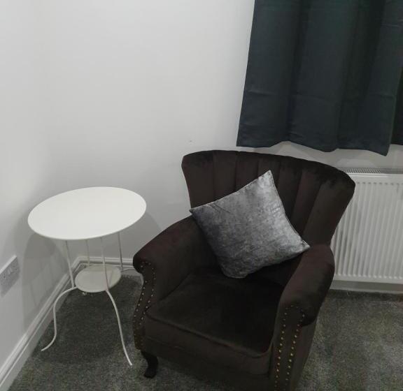 اتاق لوکس, Beautiful Rooms Shaw St And Pine St