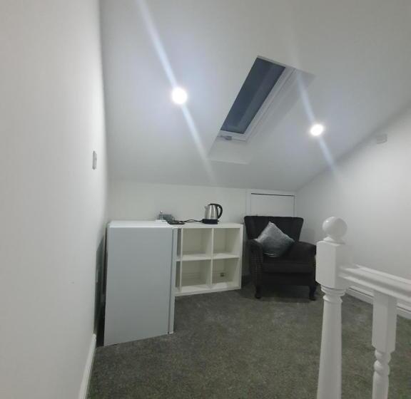 اتاق لوکس, Beautiful Rooms Shaw St And Pine St