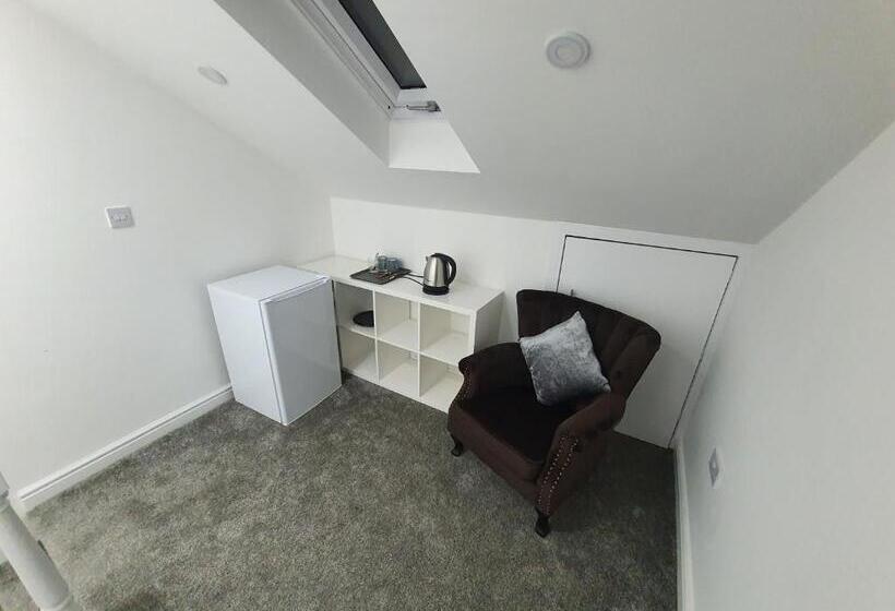 اتاق لوکس, Beautiful Rooms Shaw St And Pine St
