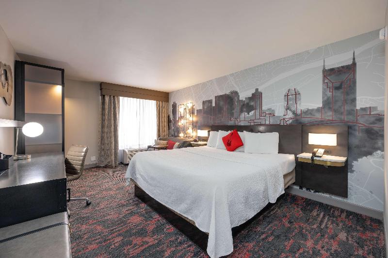 Standart Oda, Best Western Downtown Plus Music Row