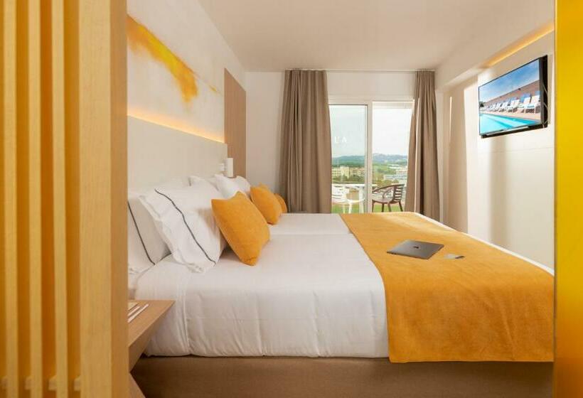 اتاق استاندارد سه نفره, L'Azure Hotel 4* Sup