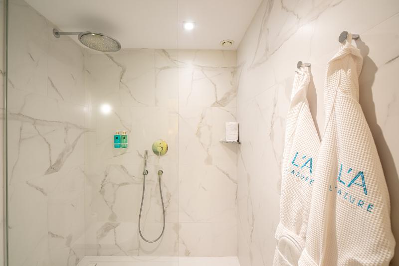 اتاق خانوادگی, L'Azure Hotel 4* Sup