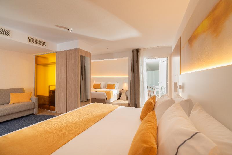 اتاق خانوادگی, L'Azure Hotel 4* Sup