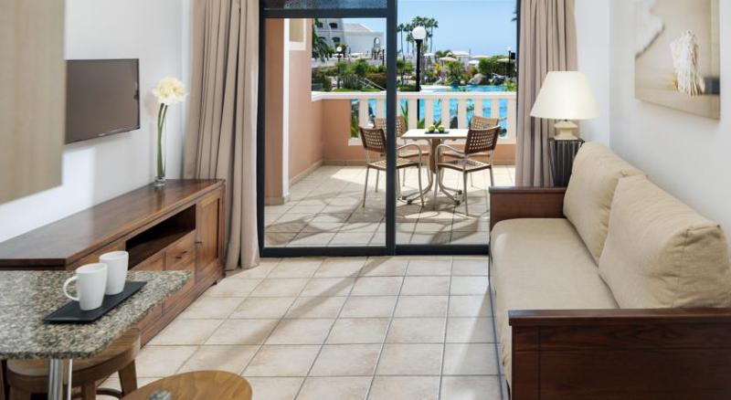 Апартаменты 1 Спальня Вид на Бассейн, Sol Sun Beach Apartamentos