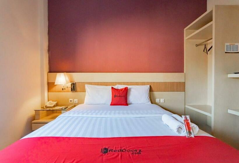 Номер Стандарт, Reddoorz Premium Near Bandung Station