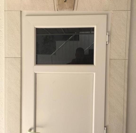 آپارتمان 2 خوابه با چشم‌انداز دریا, Apartments Rako
