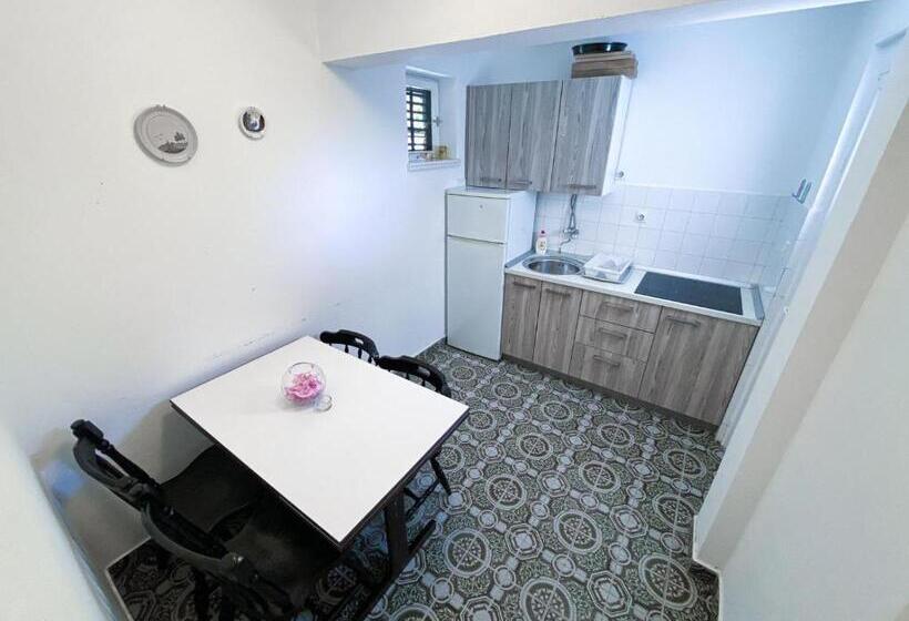 Triple Room Sea View, Apartments Rako