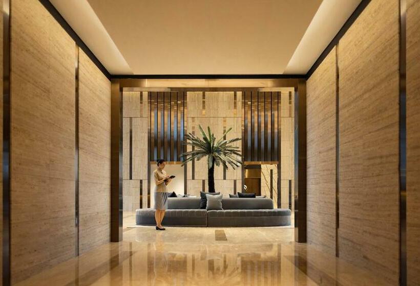 اتاق لوکس با تخت بزرگ, Dusit Thani Laguna Singapore