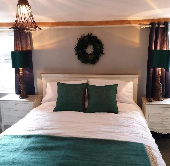 Номер Deluxe Кровать Кинг, The Horse Inn Hurst