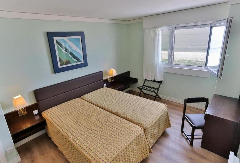 آپارتمان ممتاز دوخوابه رو به دریا, Apartamento Solverde