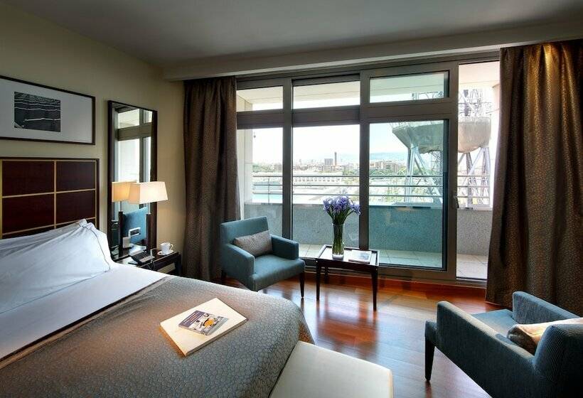 Трехместный Номер Superior, Eurostars Grand Marina Hotel Gl