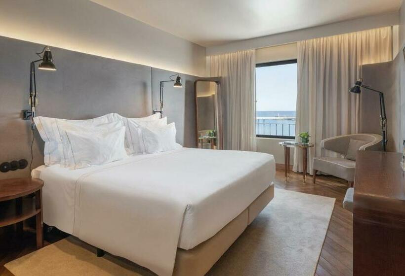 سوییت با چشم‌انداز دریا, Grand Hotel Açores Atlântico