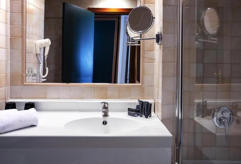 חדר אקזקיוטיב, Bv Hotel Oly