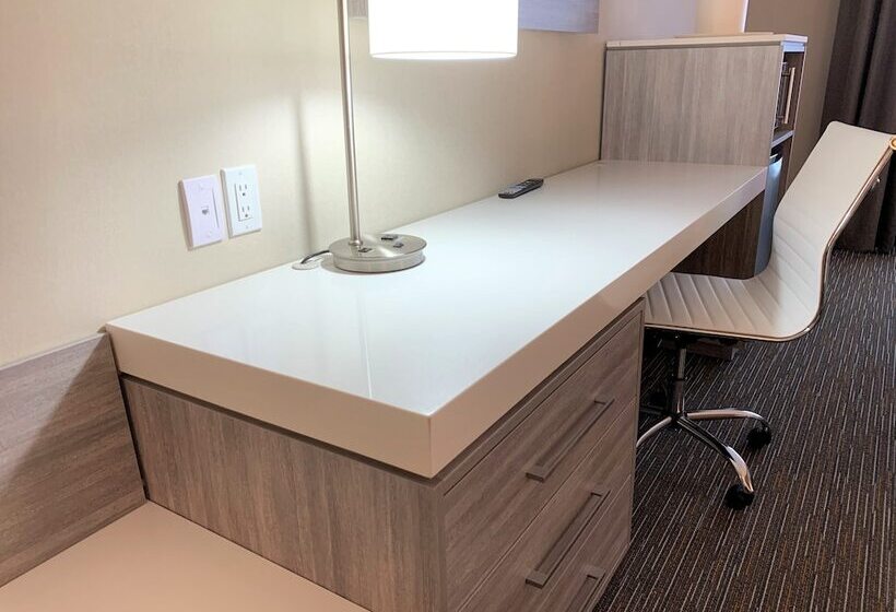 Номер Deluxe, Wingate By Wyndham Kanata West Ottawa