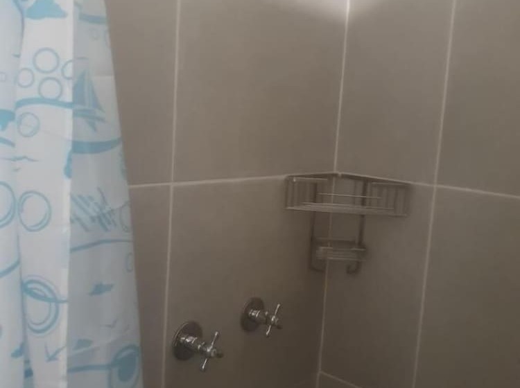 스탠다드 룸 퀸사이즈 침대, Ouklip Place Hotels