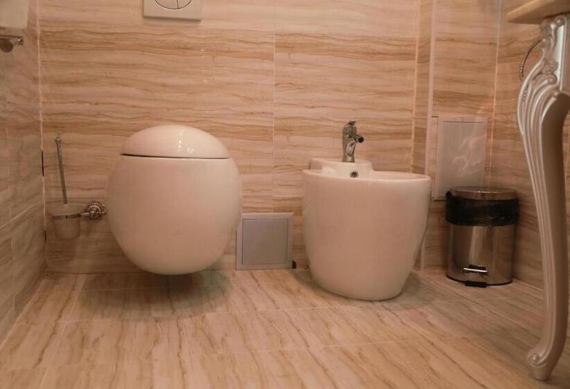 اتاق استاندارد چهار تخته, Uzbekistan