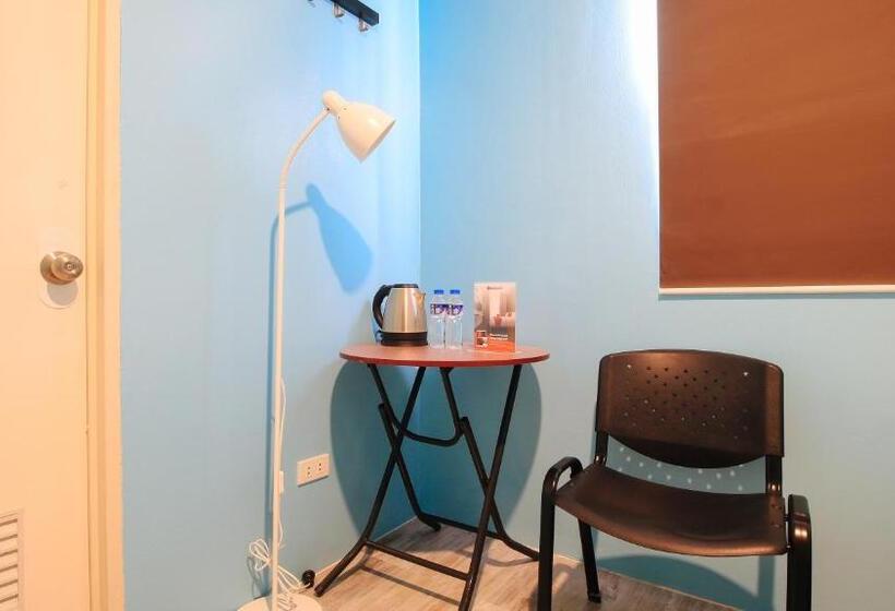 اتاق استاندارد, Reddoorz At Hotel Rosemarie