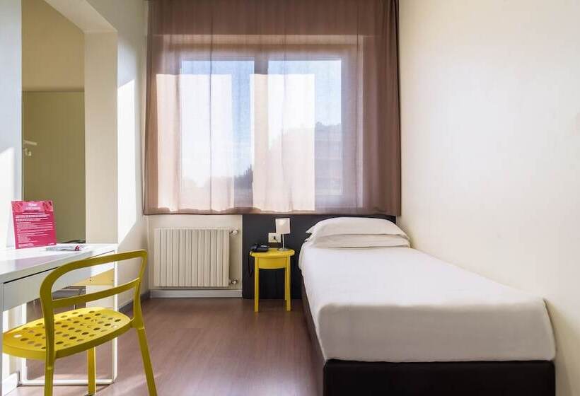 اتاق استاندارد یک نفره, B&b Hotel Milano Ornato