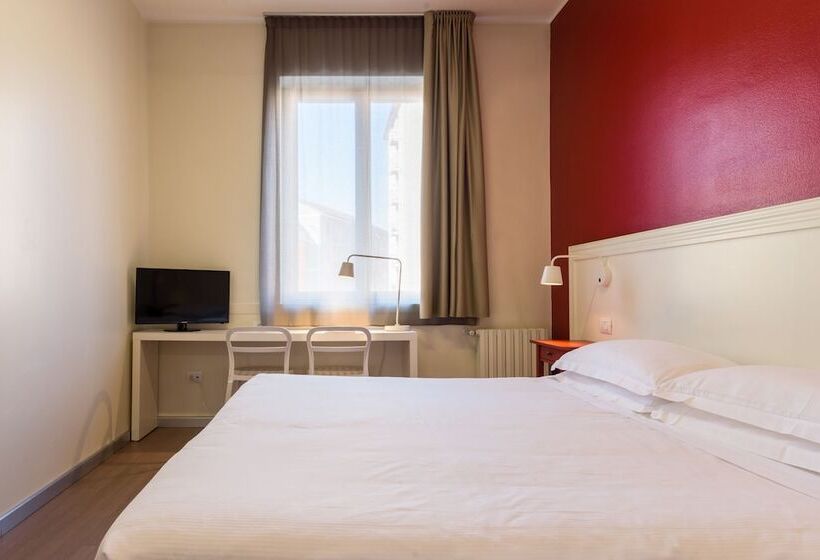 اتاق استاندارد, B&b Hotel Milano Ornato