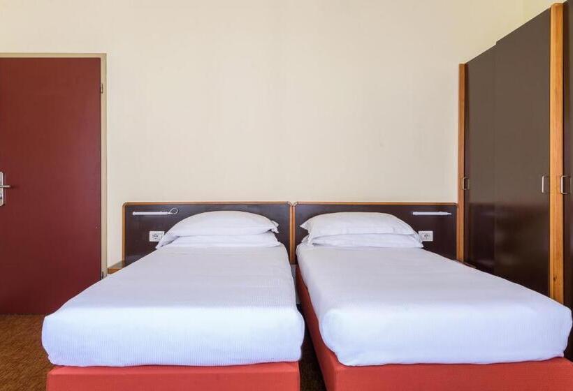 اتاق اکونومی, B&b Hotel Milano Ornato
