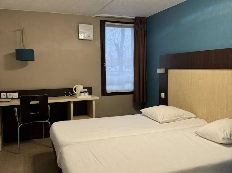 Номер Стандарт, Kyriad Rouen Nord   Mont Saint Aignan