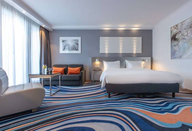 Полулюкс, Radisson Blu Hotel Hannover