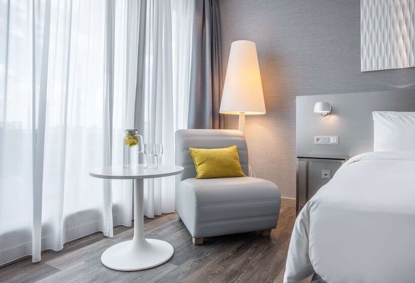 Номер Superior, Radisson Blu Hotel Hannover