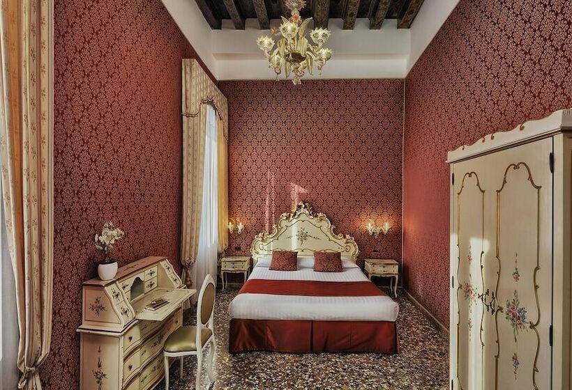 اتاق استاندارد چهار تخته, Tre Archi