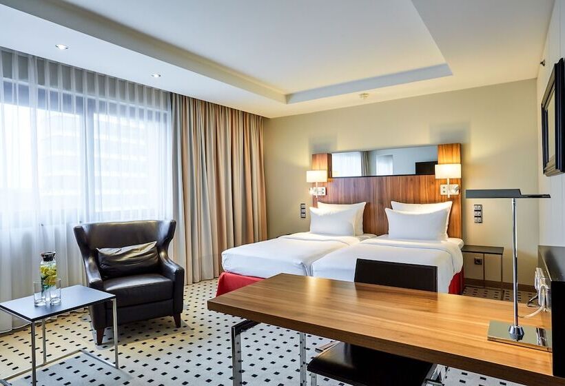 Номер Стандарт, Radisson Blu Conference Hotel, Düsseldorf