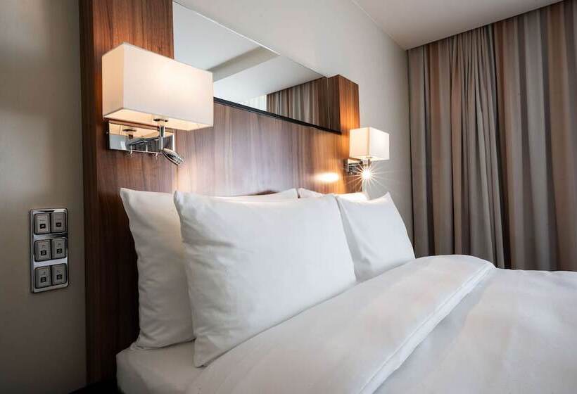 Номер Премиум, Radisson Blu Conference Hotel, Düsseldorf