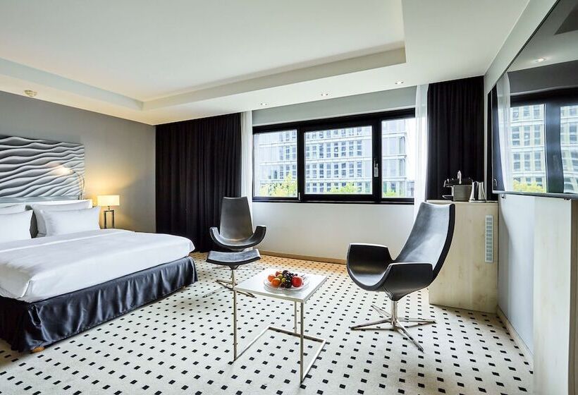 Номер Премиум, Radisson Blu Conference Hotel, Düsseldorf