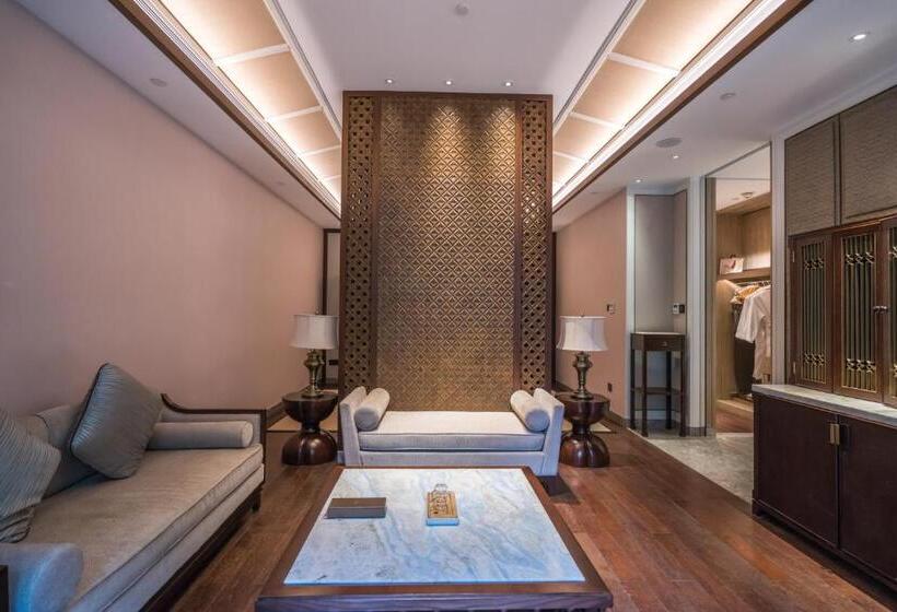 ویلای لوکس 1 خوابه, Wanda Vista Resort Xishuangbanna