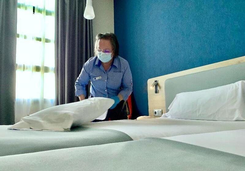 身障者適用スタンダードルーム, Microtel Inn & Suites By Wyndham Amsterdam