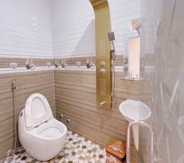 اتاق لوکس, Diễm My