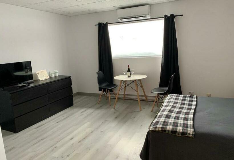 Номер Стандарт, Hôtel St Alexis