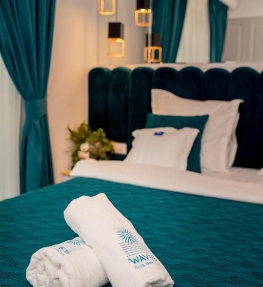 اتاق لوکس, Club Waves   Vama Veche
