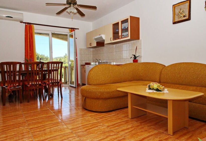 آپارتمان راحتی 1 خوابه, Apartments Veselka