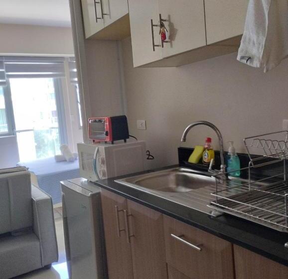 استودیو استاندارد با بالکن, Prs At One Palm Tree Villa Near Airport
