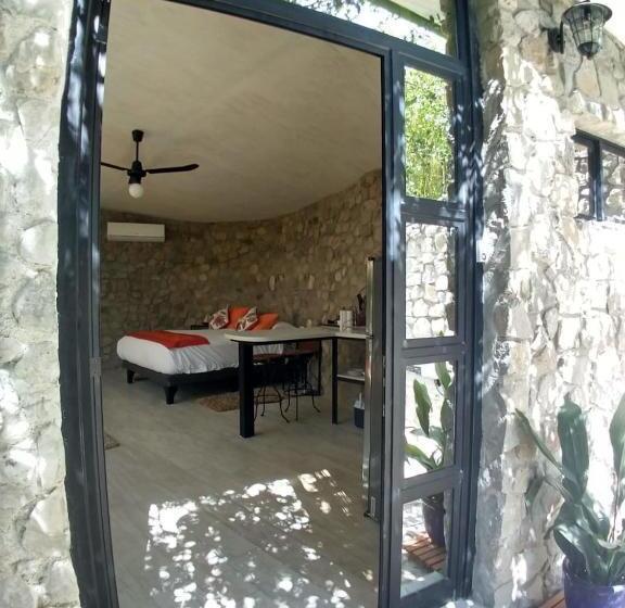 استودیوی لوکس, Cabañas Caballieri
