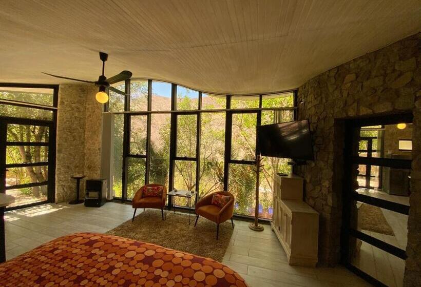استودیوی لوکس, Cabañas Caballieri