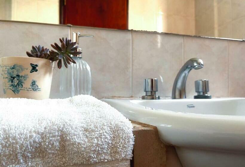 اتاق استاندارد چهار تخته, Calchaquíes Home Hostel