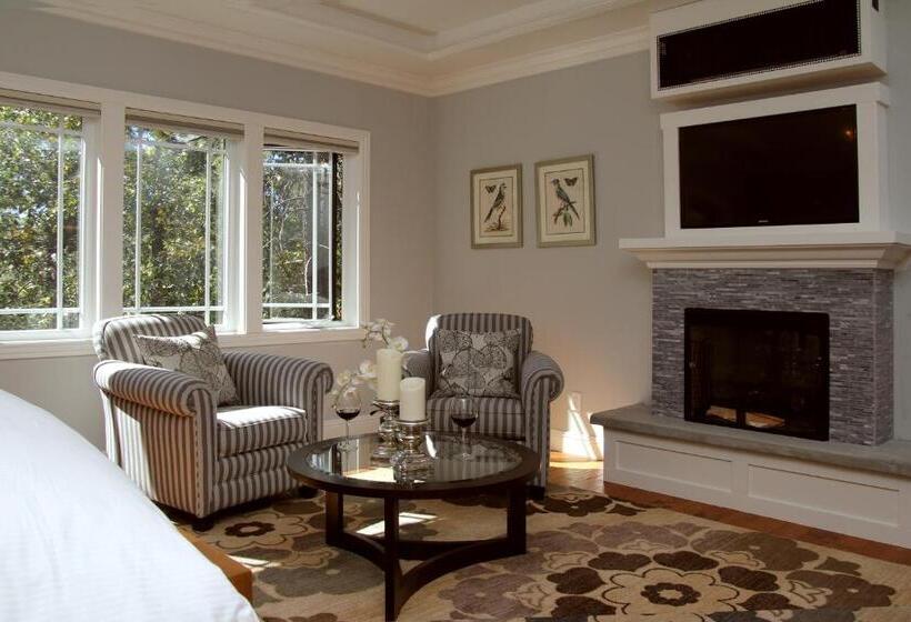 디럭스 룸 킹사이즈 침대, The Grand Idyllwild Lodge
