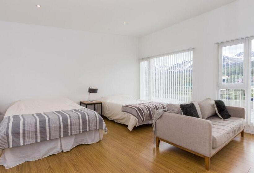 استودیوی لوکس, De La Costa Apartamentos