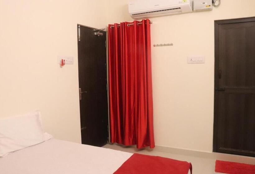 Семейный Номер Deluxe, Grand Suites Srirangam