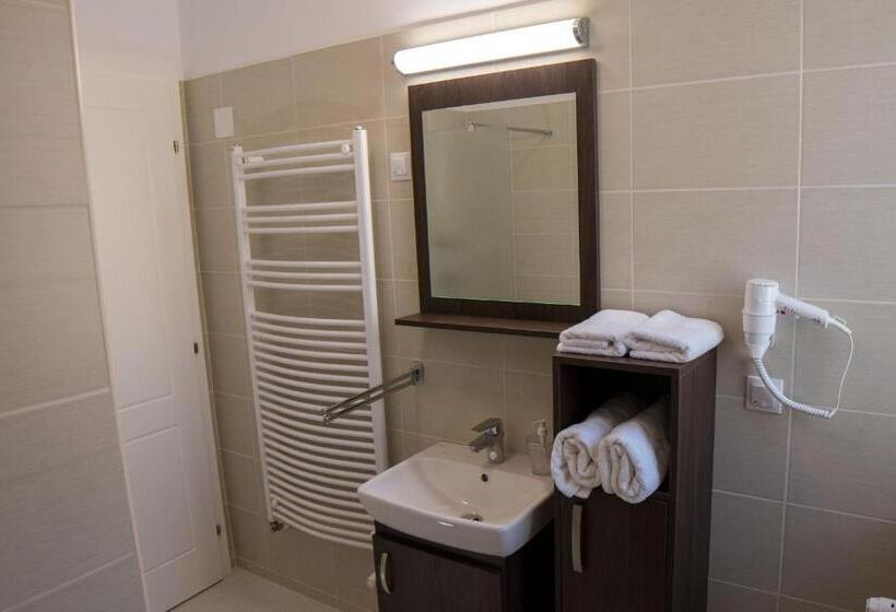 آپارتمان لوکس 1 خوابه, Mecset Apartman