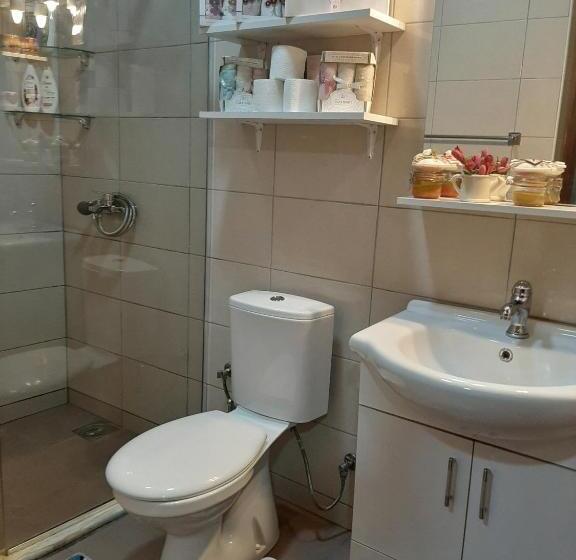 اتاق لوکس, Guesthouse Dona
