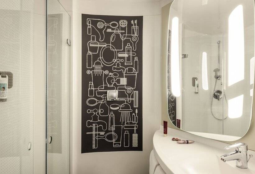 Номер Стандарт, Ibis Birmingham Bordesley Circus